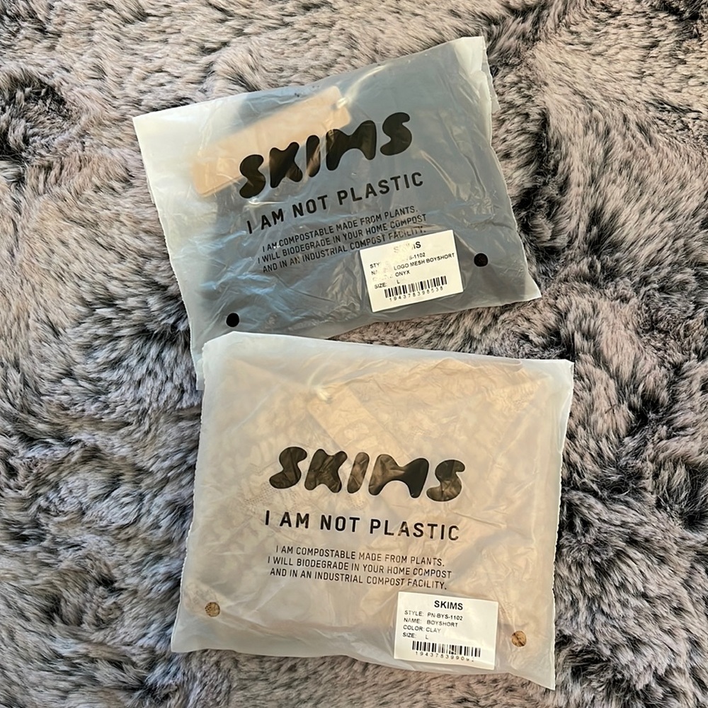 Skims logo mesh boyshorts